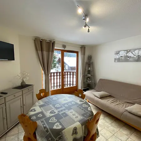 Appartamento Calme, Proche Centre-ville, Avec Balcon Et Garage à - Fr-1-693-122 *