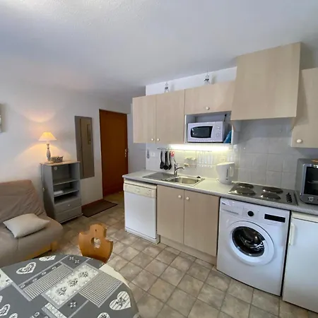 Calme, Proche Centre-ville, Avec Balcon Et Garage à - Fr-1-693-122 Appartamento