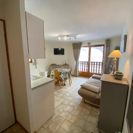 Appartamento Calme, Proche Centre-ville, Avec Balcon Et Garage à - Fr-1-693-122 *